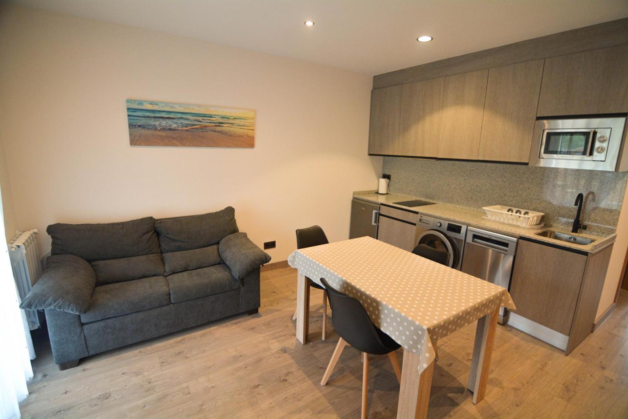 Avín Apartamentos Fuente La Pipa מראה חיצוני תמונה
